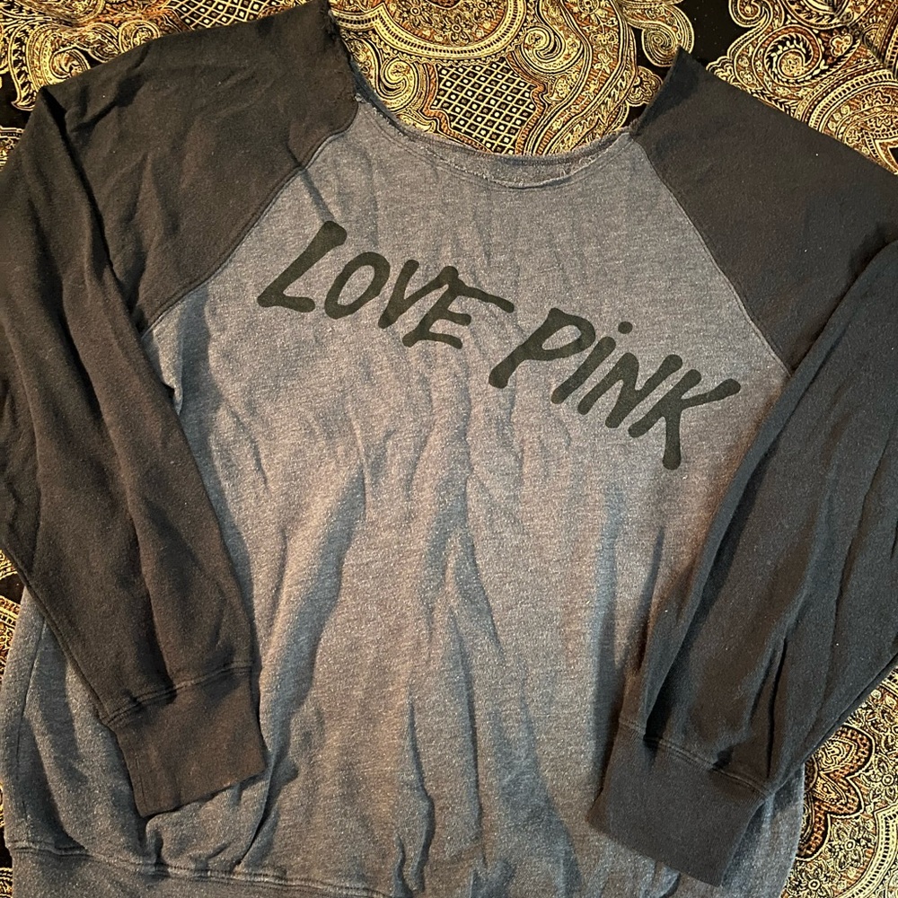 Victoria’s Secret PINK raglan top size small